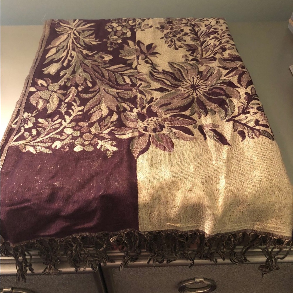 Italian cashmere scarf